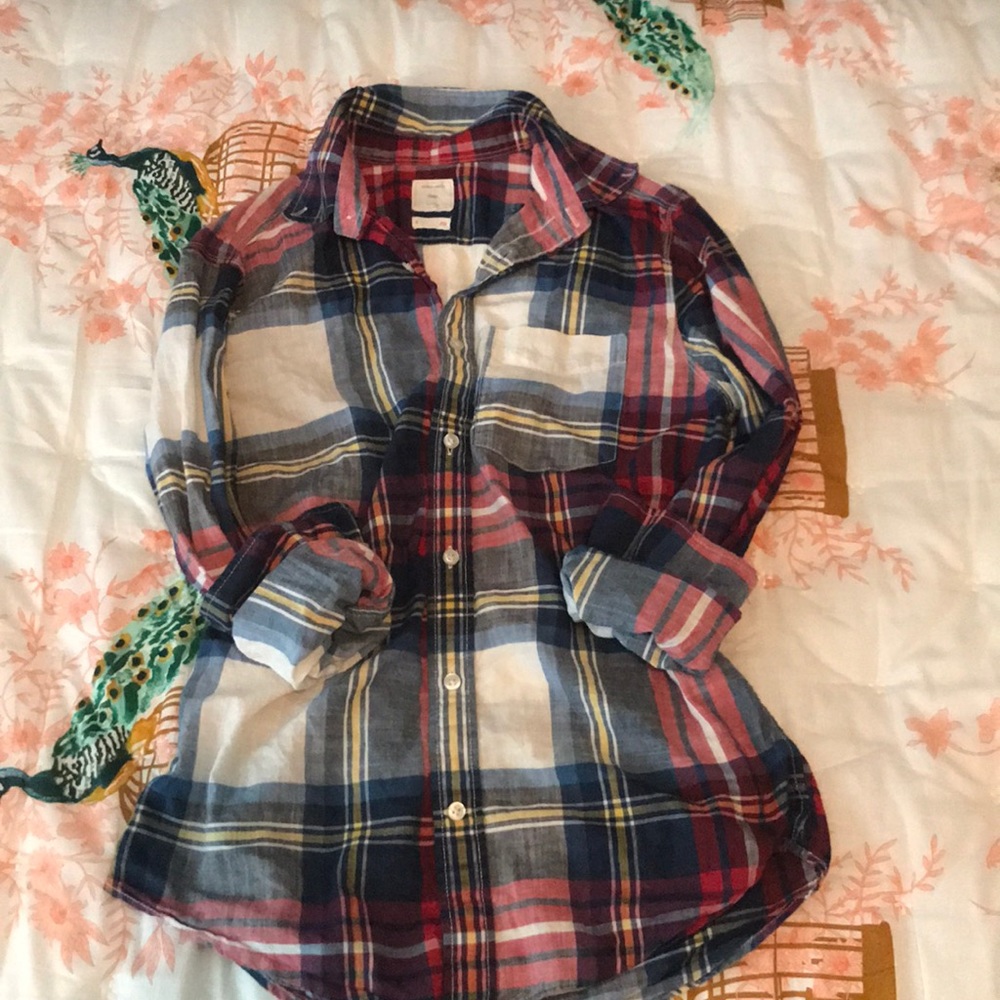 GAP plaid button down top